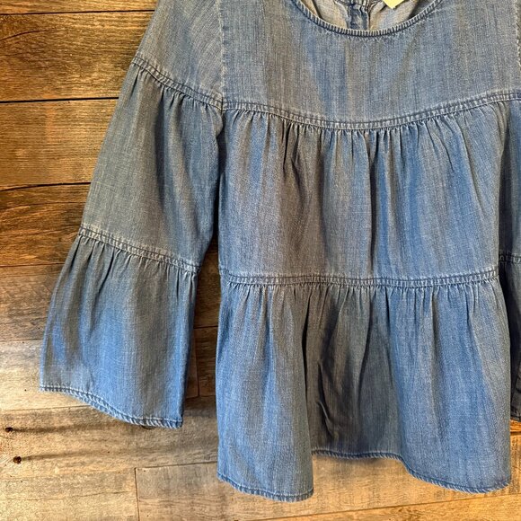 Madewell Denim Tiered Button-Back Top in XS - Picture 4 of 6